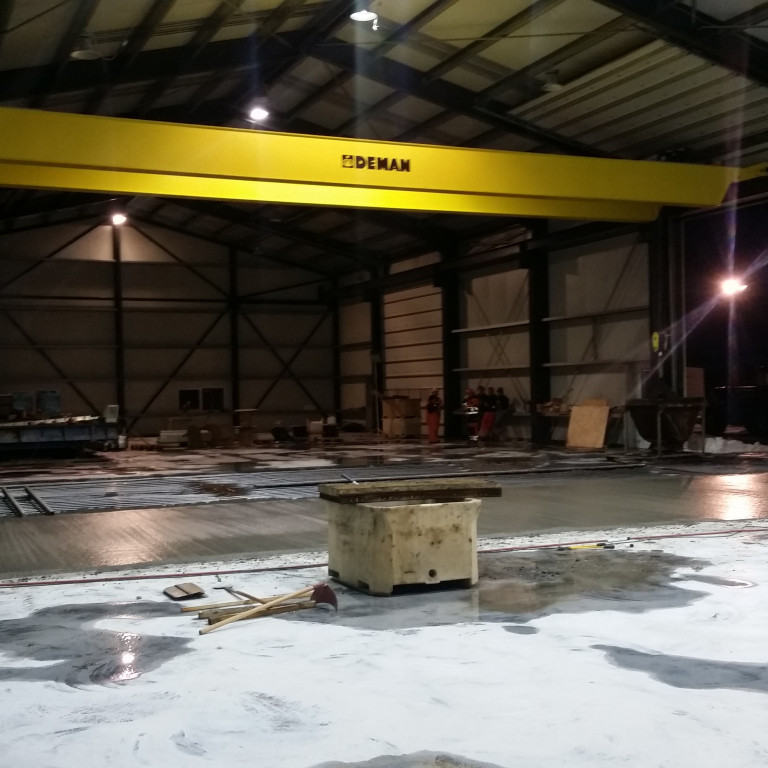 980 m2 gólfflötur með 15 tonna brúkrana ætti að duga undir fjölbreytt verkefni framtíðarinnar.